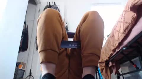 Snapshot of ellierowyn chatting on January 17, 2026, 6:22 pm Ellie Rowyn online show from January 17, 2026, 6:22 pm