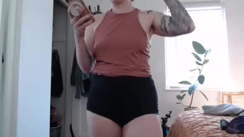 Ellie Rowyn online show from March 20, 2026, 9:19 pm