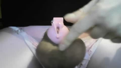 Snapshot of elliesissy chatting on June 11, 2026, 6:28 pm elliesissy online show from June 11, 2026, 6:28 pm