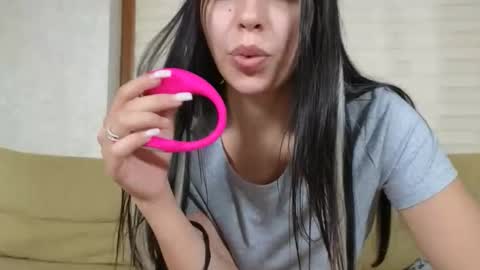 Snapshot of ellietv_ares chatting on September 18, 2025, 4:31 pm ellietv_ares online show from September 18, 2025, 4:31 pm