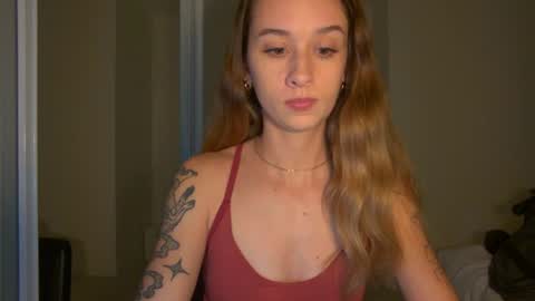 Snapshot of elliexoxoa chatting on June 29, 2026, 7:14 am elliexoxoa online show from June 29, 2026, 7:14 am