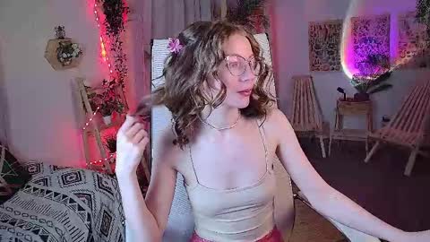 Elli online show from May 8, 2026, 6:41 am
