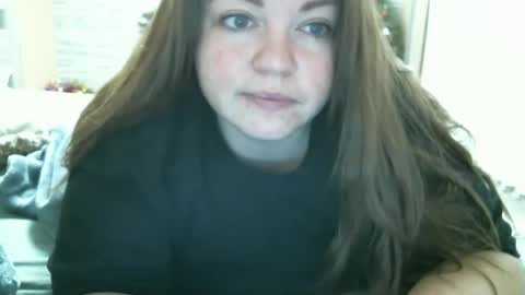 Snapshot of ellimol chatting on December 18, 2024, 7:47 am EliMoL online show from December 18, 2024, 7:47 am