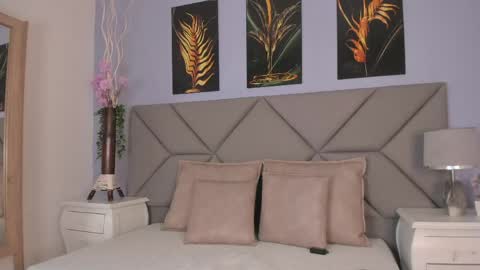    online show from April 13, 2026, 7:52 pm