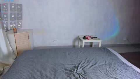 Snapshot of elliot_winki chatting on June 20, 2026, 12:03 am elliot_winki online show from June 20, 2026, 12:03 am