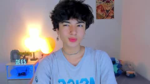 elliotvolkov online show from April 29, 2026, 2:54 pm