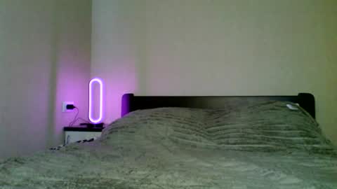 Snapshot of elliza_snow chatting on July 22, 2026, 7:44 am Eliza online show from July 22, 2026, 7:44 am