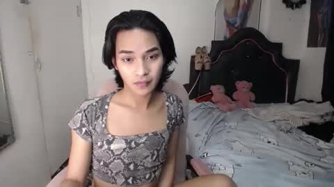 ELLORREY online show from December 21, 2025, 11:50 am