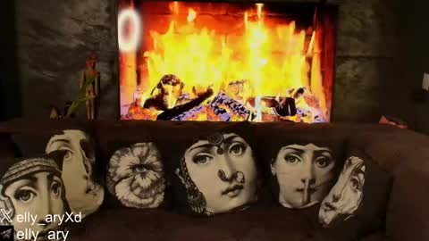 Snapshot of elly_ary chatting on March 12, 2026, 8:04 pm elly_ary online show from March 12, 2026, 8:04 pm