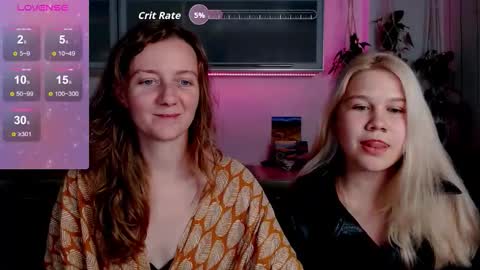 elly_helly online show from September 29, 2025, 6:57 pm
