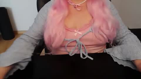 Elly online show from March 22, 2026, 8:29 am