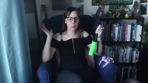 Elly Naomi online show from February 21, 2025, 10:15 pm