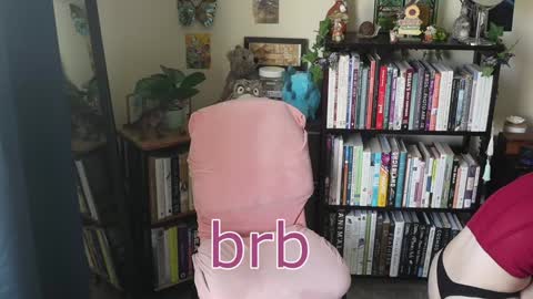 Elly Naomi online show from September 21, 2025, 4:19 pm