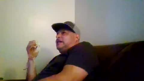 elmario24 online show from March 11, 2026, 7:36 am