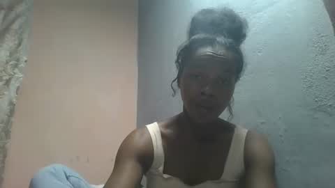 Snapshot of elodie228680 chatting on April 29, 2026, 5:30 pm elodie228680 online show from April 29, 2026, 5:30 pm