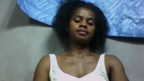 Snapshot of elodie228680 chatting on May 15, 2026, 4:36 pm elodie228680 online show from May 15, 2026, 4:36 pm