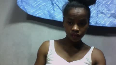 Snapshot of elodie228680 chatting on May 16, 2026, 5:04 am elodie228680 online show from May 16, 2026, 5:04 am
