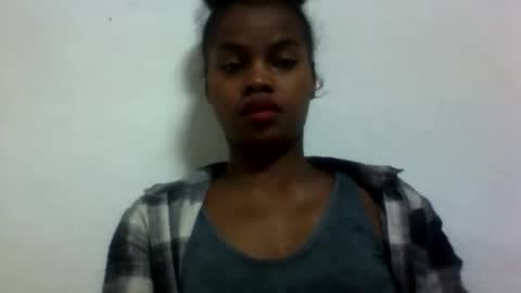 Snapshot of elodie228680 chatting on June 9, 2026, 3:40 am elodie228680 online show from June 9, 2026, 3:40 am