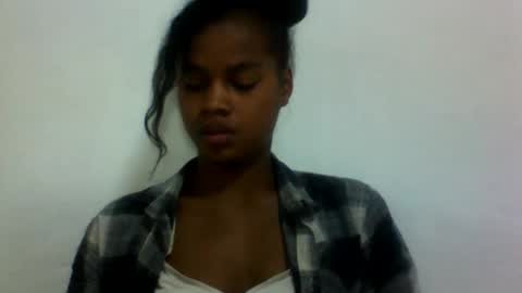 Snapshot of elodie228680 chatting on June 11, 2026, 5:05 am elodie228680 online show from June 11, 2026, 5:05 am