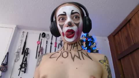 Snapshot of eloise_brown_ chatting on December 22, 2024, 8:25 pm Chelsea Please help me to reach 100 thumbs up online show from December 22, 2024, 8:25 pm