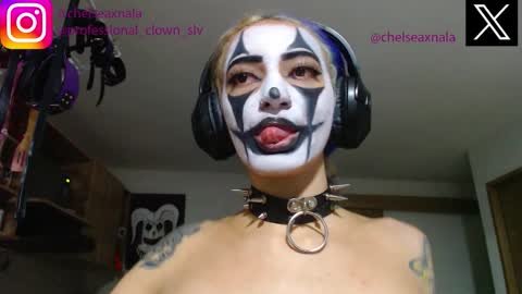 Snapshot of eloise_brown_ chatting on September 22, 2025, 9:11 am Chelsea Please help me to reach 100 thumbs up online show from September 22, 2025, 9:11 am