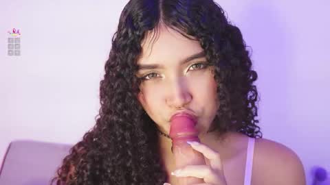 eloise_sweet online show from April 7, 2026, 6:52 pm