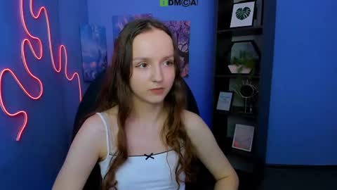 Snapshot of elsaa_snow chatting on June 19, 2026, 11:03 am Elsa online show from June 19, 2026, 11:03 am