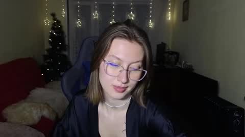 Snapshot of elsaangel chatting on December 15, 2024, 10:37 pm elsaangel online show from December 15, 2024, 10:37 pm
