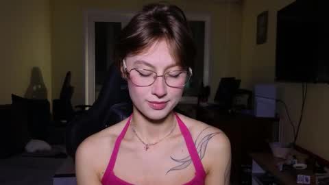 Snapshot of elsaangel chatting on February 16, 2026, 1:18 pm elsaangel online show from February 16, 2026, 1:18 pm