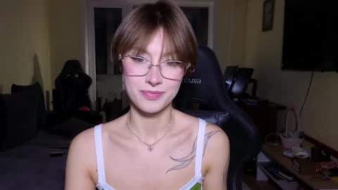 Snapshot of elsaangel chatting on February 23, 2026, 12:13 pm elsaangel online show from February 23, 2026, 12:13 pm