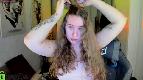 Elsie online show from April 23, 2026, 1:07 am