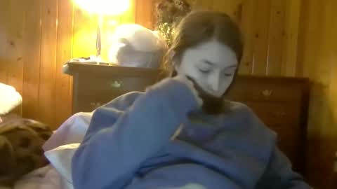 Elsie Rain online show from December 4, 2025, 4:05 pm