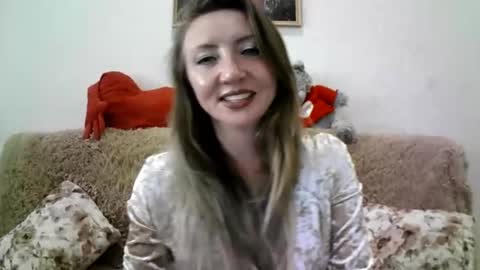 ElvinaSweet online show from October 3, 2025, 5:37 am