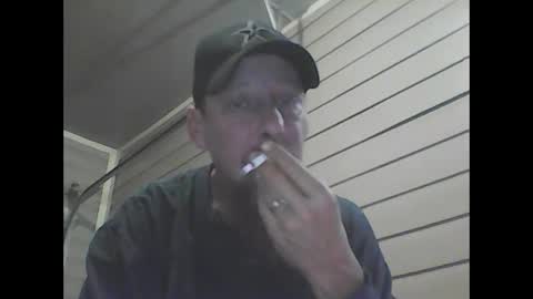 Snapshot of elwooood7 chatting on December 28, 2024, 12:03 pm elwooood7 online show from December 28, 2024, 12:03 pm