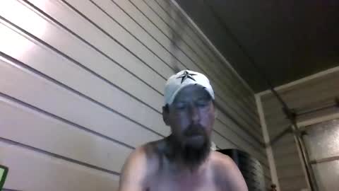 Snapshot of elwooood7 chatting on June 20, 2026, 11:35 am elwooood7 online show from June 20, 2026, 11:35 am