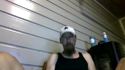 Snapshot of elwooood7 chatting on July 5, 2026, 10:22 am elwooood7 online show from July 5, 2026, 10:22 am