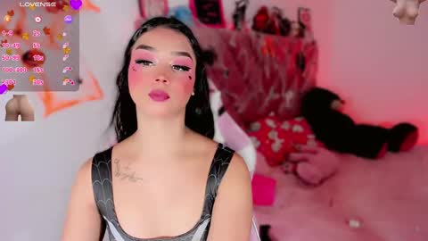 ely_w1 online show from October 14, 2025, 9:48 pm