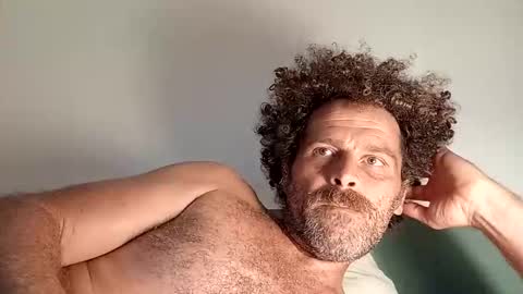 Snapshot of elyjahoye chatting on October 7, 2025, 10:07 pm elyjahoye online show from October 7, 2025, 10:07 pm