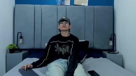 Snapshot of elyoordis chatting on November 4, 2025, 9:25 pm elyoordis online show from November 4, 2025, 9:25 pm