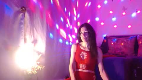 Elisa online show from November 26, 2025, 10:22 pm