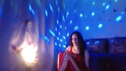 Snapshot of elysasun chatting on April 9, 2026, 6:35 pm Elisa online show from April 9, 2026, 6:35 pm