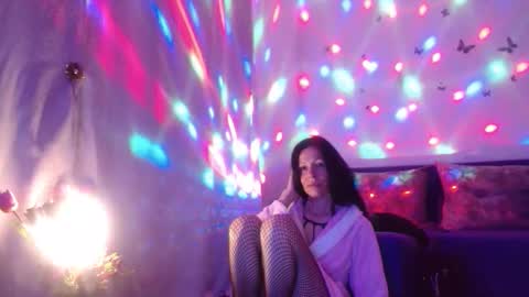 Snapshot of elysasun chatting on May 1, 2026, 12:04 am Elisa online show from May 1, 2026, 12:04 am