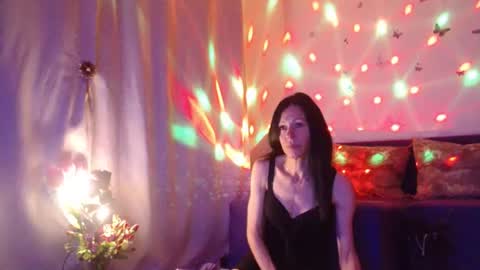 Snapshot of elysasun chatting on July 9, 2026, 6:45 pm Elisa online show from July 9, 2026, 6:45 pm