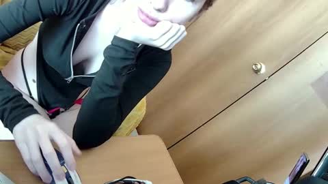 Elza Kom online show from February 24, 2026, 7:28 am