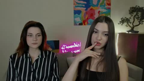 Snapshot of elza_rose chatting on May 26, 2026, 10:55 am elza_rose online show from May 26, 2026, 10:55 am