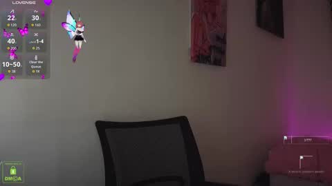 Snapshot of em1l1a chatting on October 9, 2025, 8:51 pm Em1l1a online show from October 9, 2025, 8:51 pm