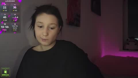 Snapshot of em1l1a chatting on October 11, 2025, 8:07 pm Em1l1a online show from October 11, 2025, 8:07 pm