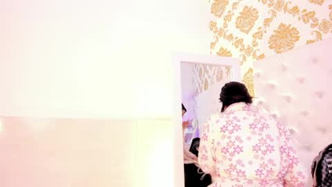 Snapshot of ema_lambert chatting on April 23, 2026, 12:15 pm Ema Lambert online show from April 23, 2026, 12:15 pm