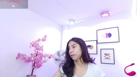 Snapshot of ema_louisx chatting on July 11, 2026, 7:49 pm Ema louisx online show from July 11, 2026, 7:49 pm