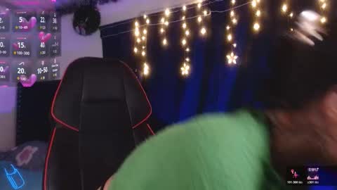 ema_ploxx online show from December 4, 2025, 3:05 am